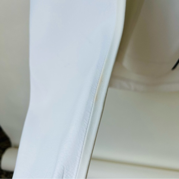 Sold- Lululemon Cross Chill jacket in white (1st release) - Picture 14 of 16